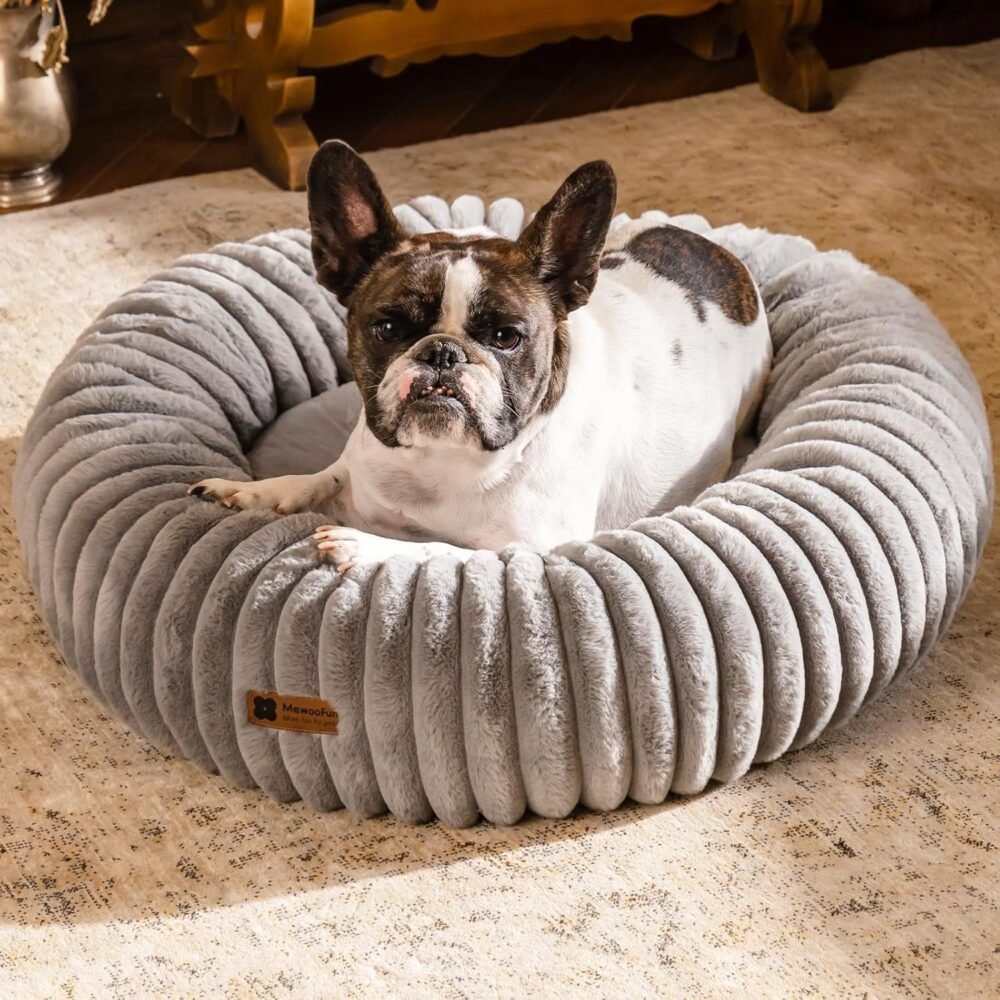 Donut Cat Bed – Washable Fluffy Round Bed for Cats & Puppies - Image 4