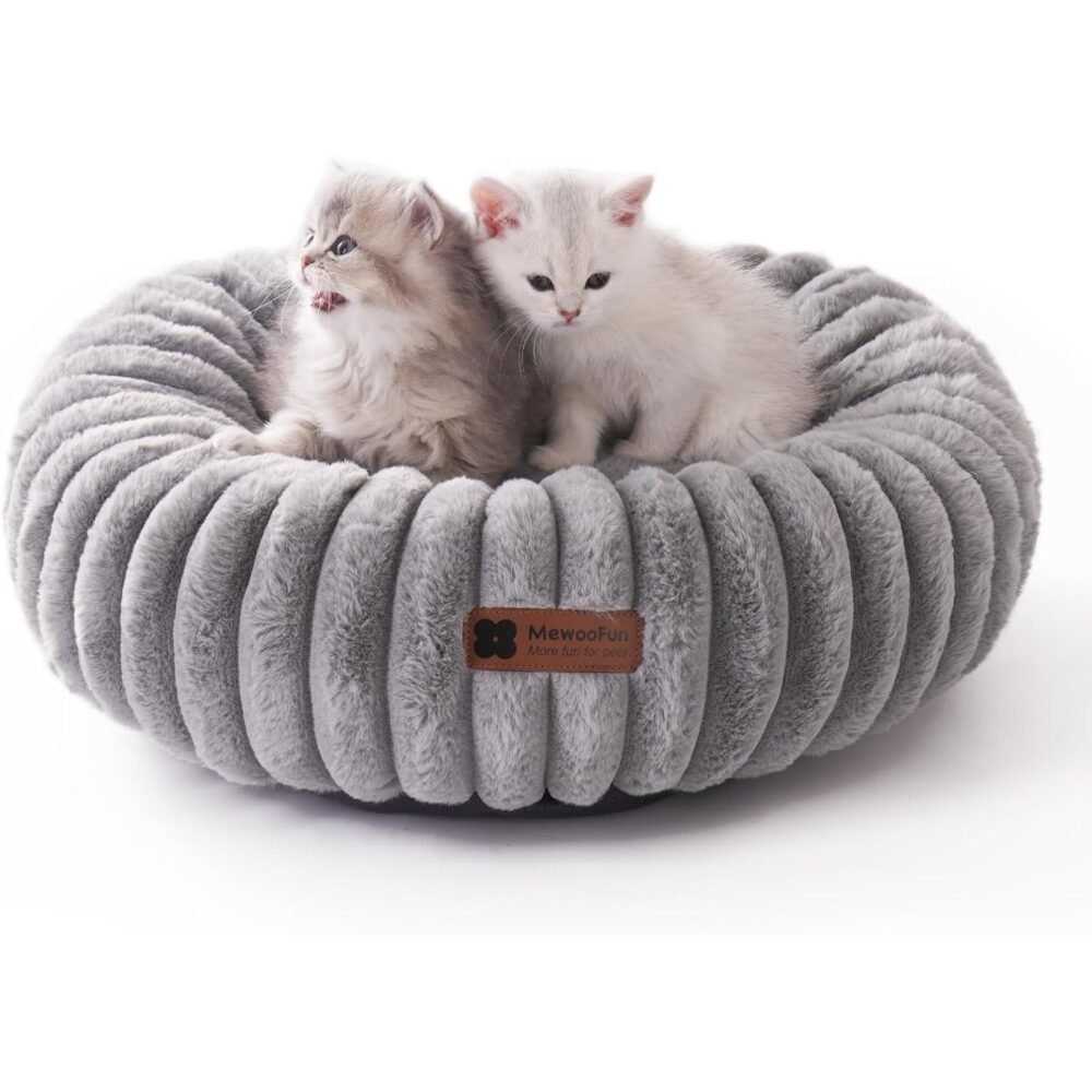 Donut Cat Bed – Washable Fluffy Round Bed for Cats & Puppies - Image 5