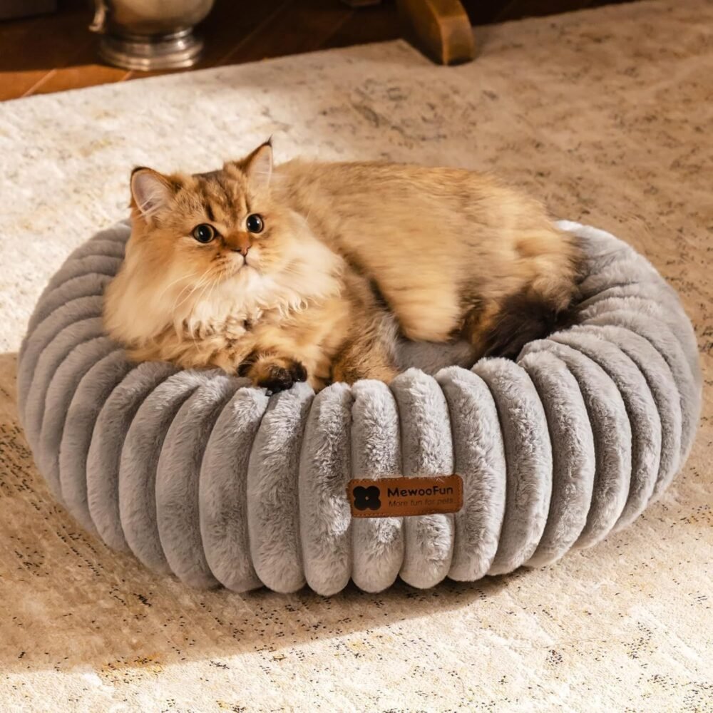 Donut Cat Bed – Washable Fluffy Round Bed for Cats & Puppies