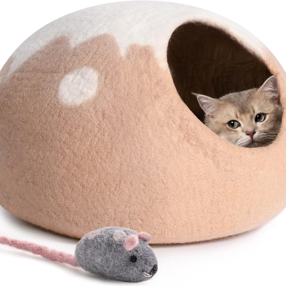 Handmade Felt Cat Bed
